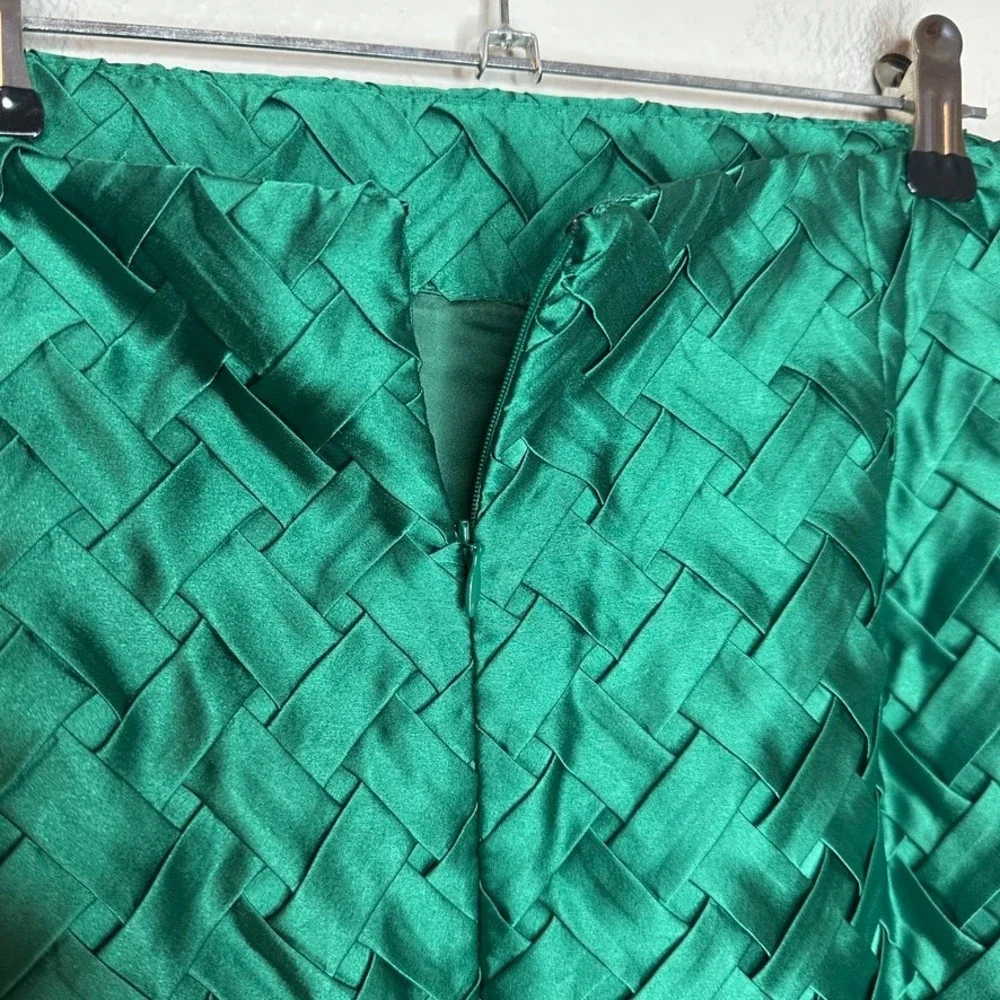Amanda Uprichard Hope Skirt in Dark Green Basketweave NWT‎ Satin Size L
